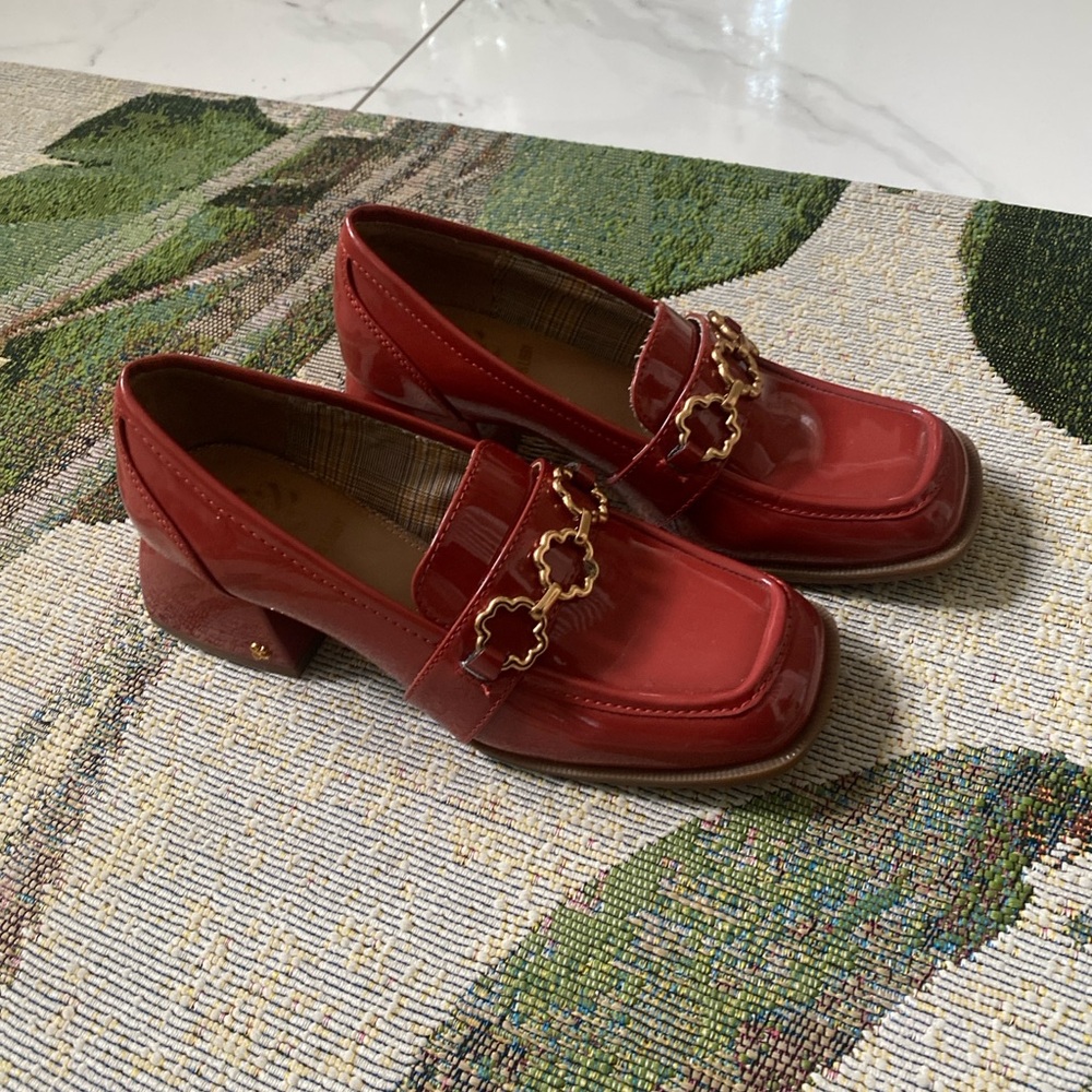 Beautiful Sam & Libby burnt orange, beautiful shoe.